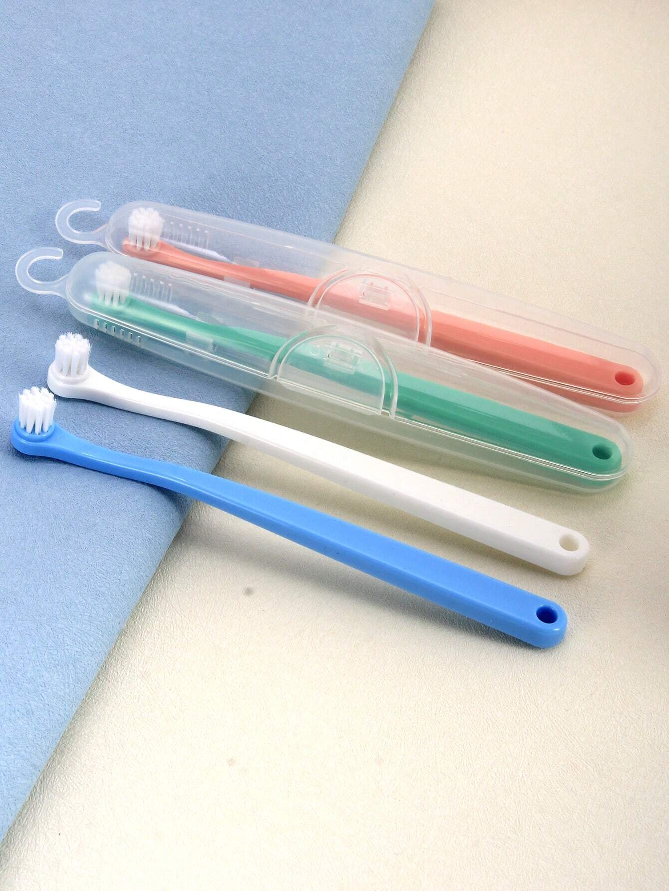 Pet Finger Toothbrush Pet Toothbrush Silicone Toothbrush Puppy Cat Finger Set Brush Finger Pet Toothbrush Small Size Suitable for Dogs and Cats